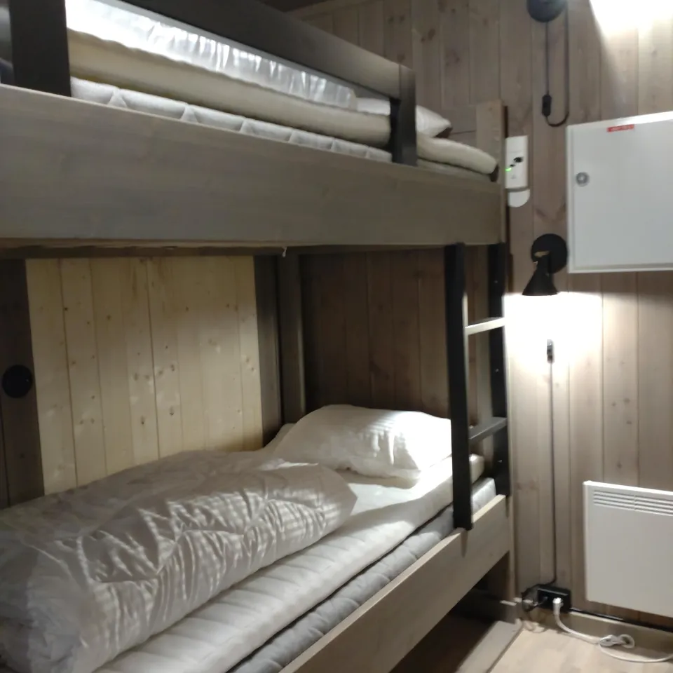 VARDEN FJELLANDSBY ANNEKS 214B