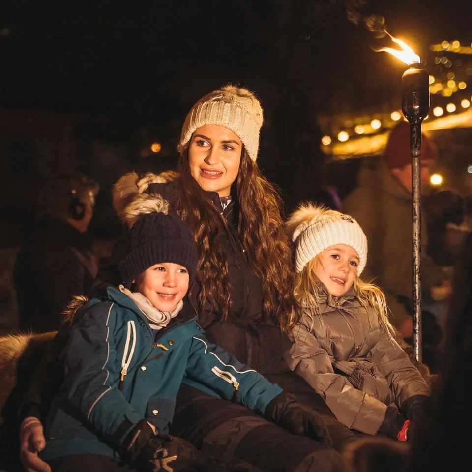 Pakke med overnatting i Snøhotellet Familierom