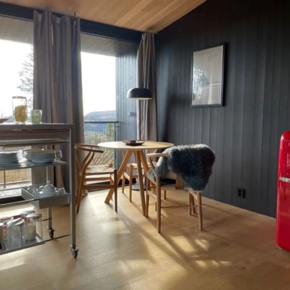 SVARTSKARDVEGEN 189
