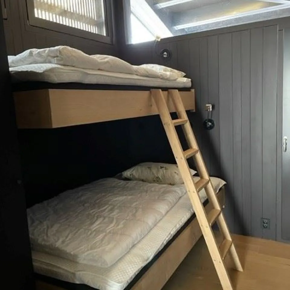 SVARTSKARDVEGEN 189