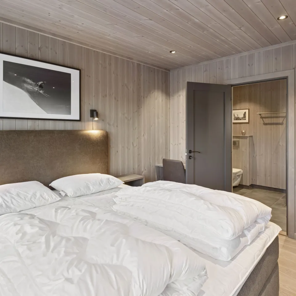 KVITFJELL VARDEN LODGE