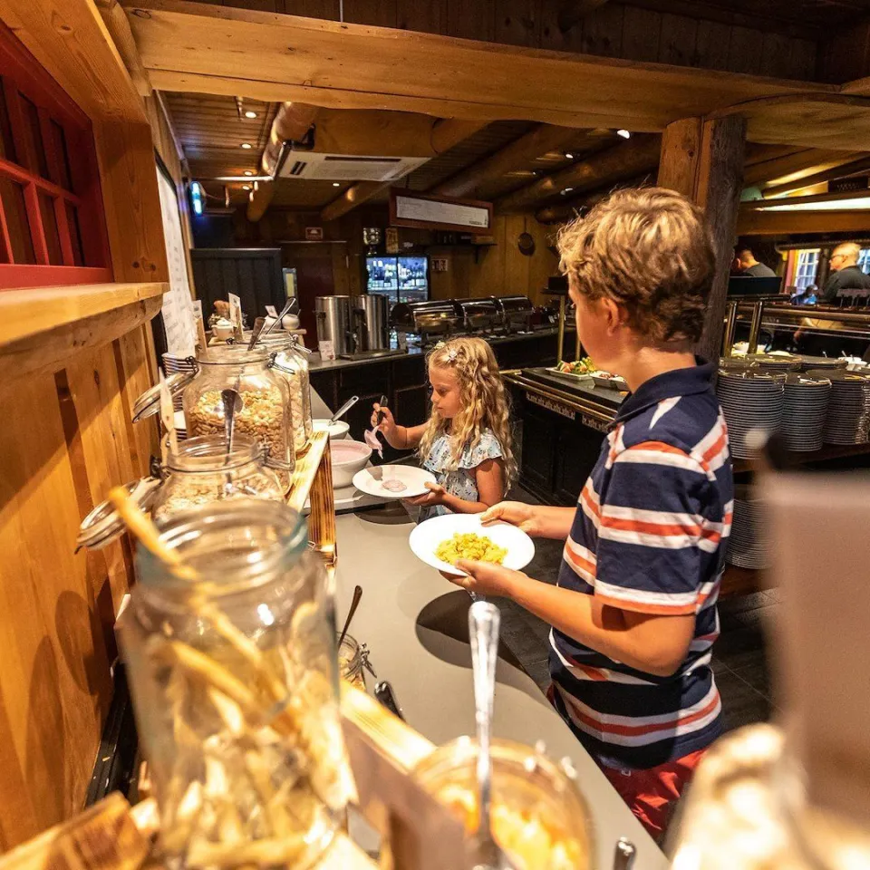 Hunderfossen Hotell & Resort