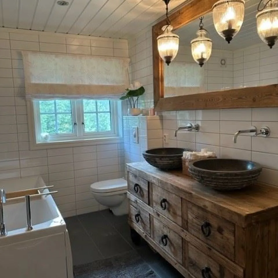 BUSTULVEGEN 6
