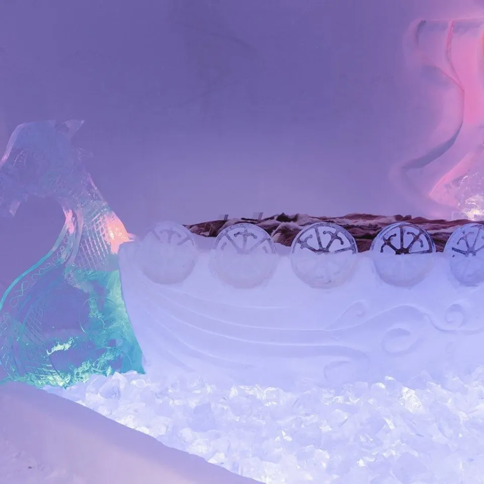 Pakke med overnatting i Snøhotellet Dobbeltrom