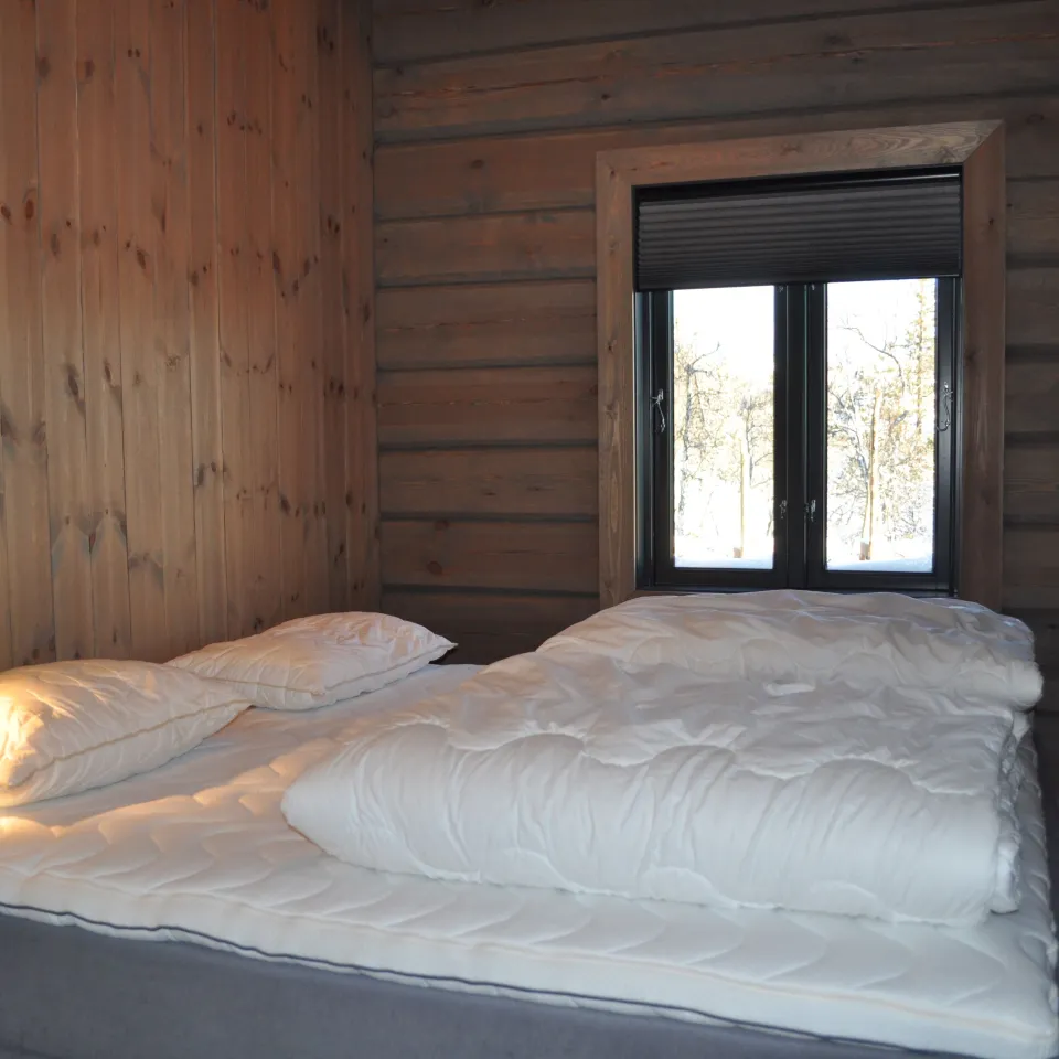SVARTSKARDVEGEN 185