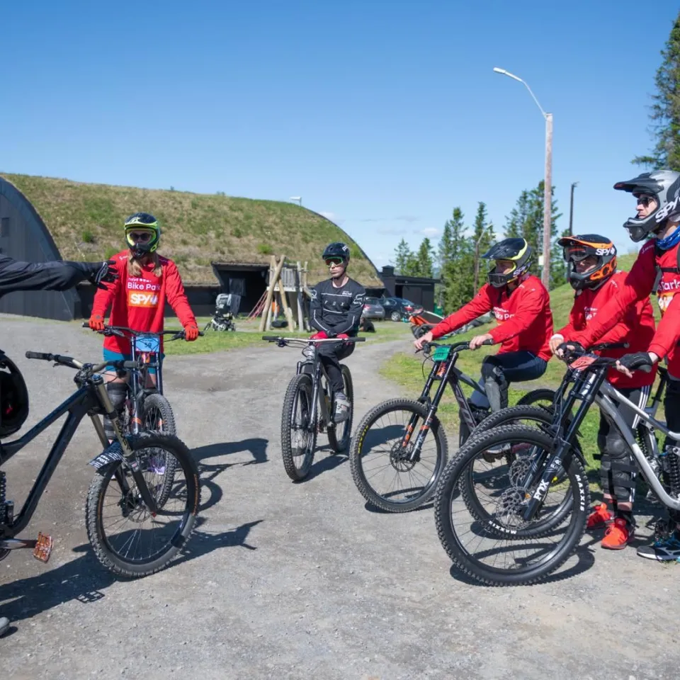 Sykkelturer og introkurs med guide i Hafjell