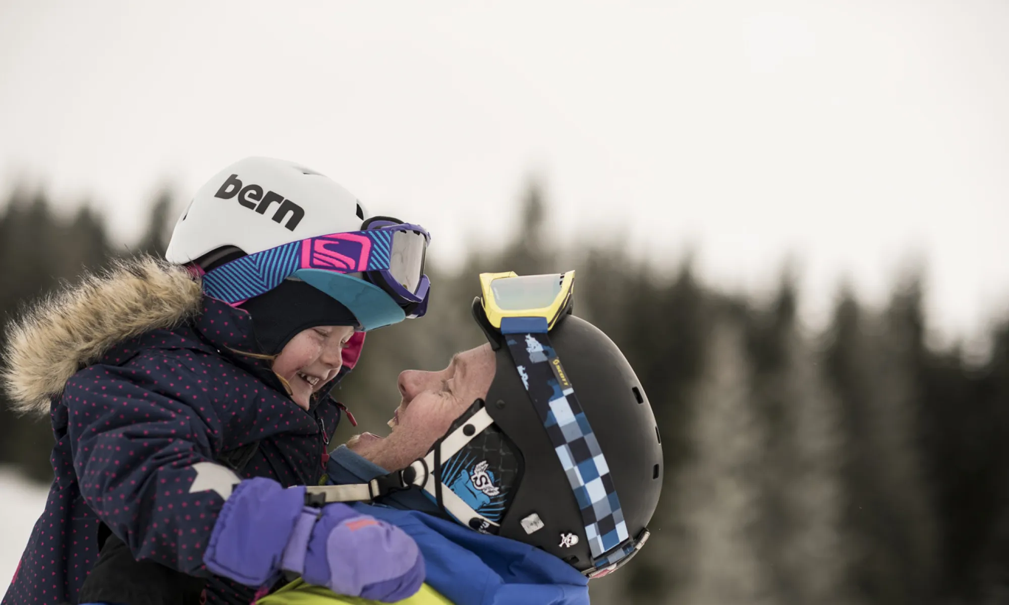 Familie på ski i Hafjell