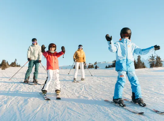 Familie på ski i Hafjell
