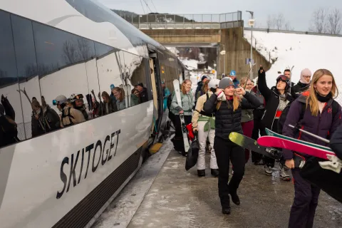 Togstopp, Kvitfjell stasjon. Foto: Alpinco.