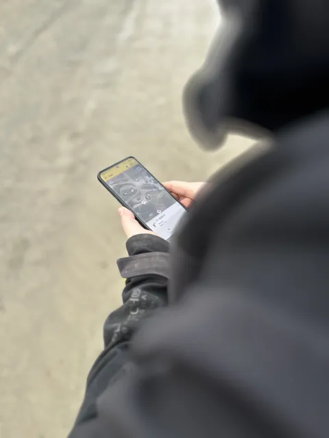 Snøkanoner og lanser kan styres via en app på smarttelefon.